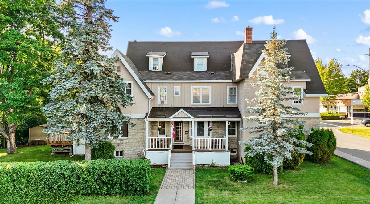 Photo of 174 Clinton