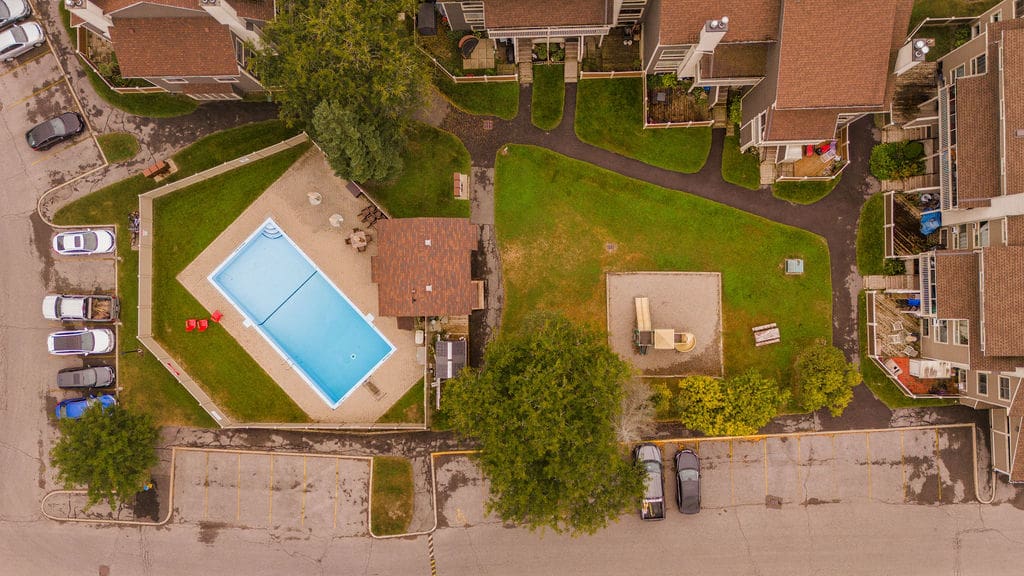 Image of 750 St. Andre amenities